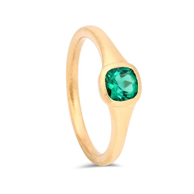 Rosea Emerald Ring